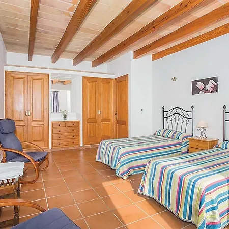 Hostalet Villa *